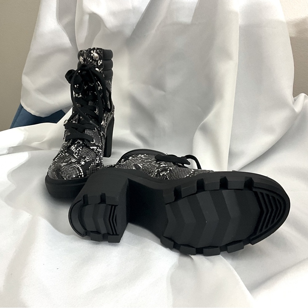 Nwot Rampage Lace Up Python Pattern Moto Combat B… - image 4